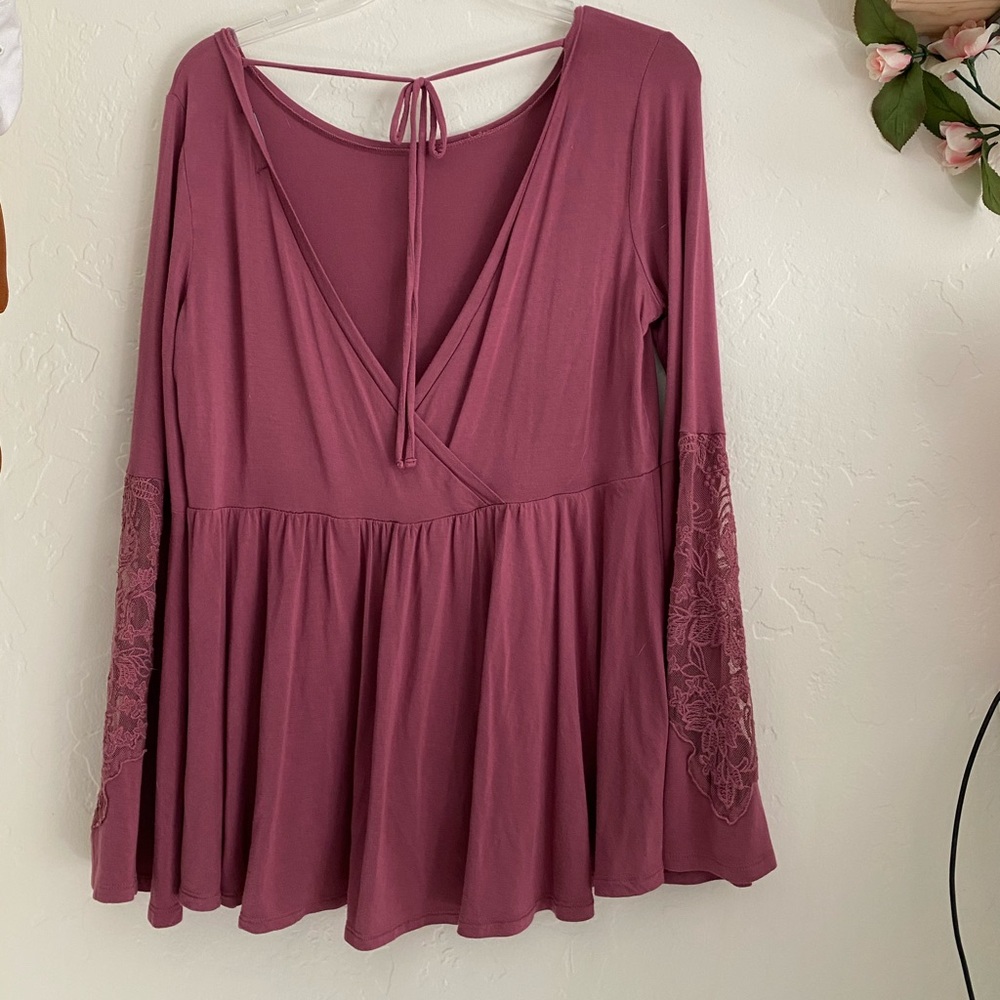 American Eagle Soft and Sexy Blouse